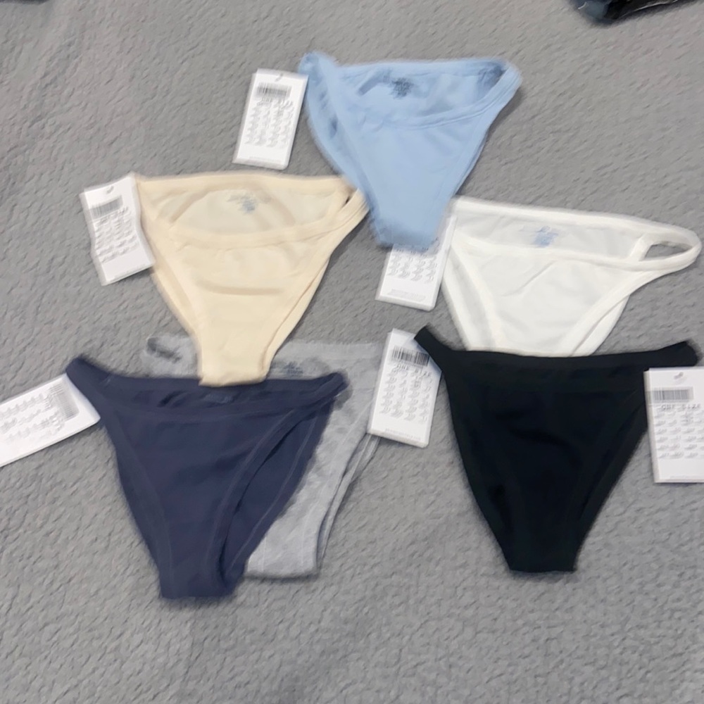 six brandy panties